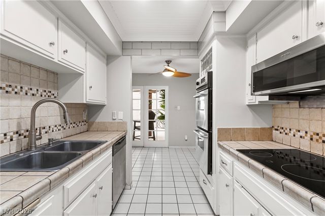 3078 El Camino Avenue, Las Vegas, NV 89102