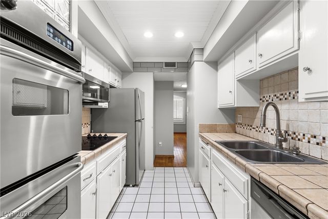 3078 El Camino Avenue, Las Vegas, NV 89102