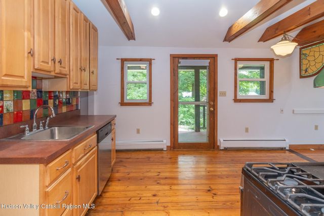 127 Zandhoek Road, Hurley, NY 12443