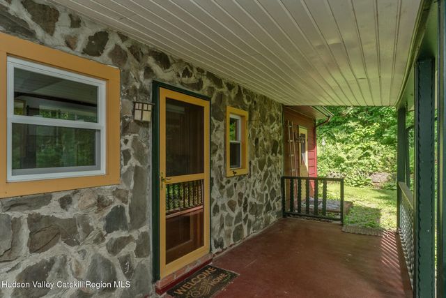 127 Zandhoek Road, Hurley, NY 12443