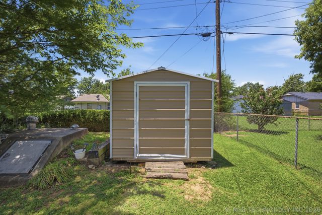 4822 Grenada Avenue, Sand Springs, OK 74063