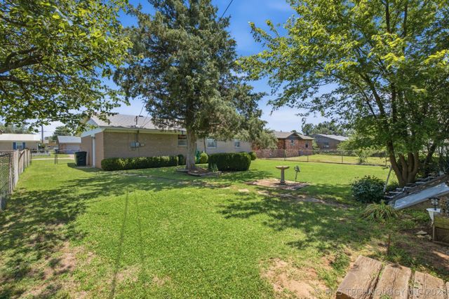 4822 Grenada Avenue, Sand Springs, OK 74063