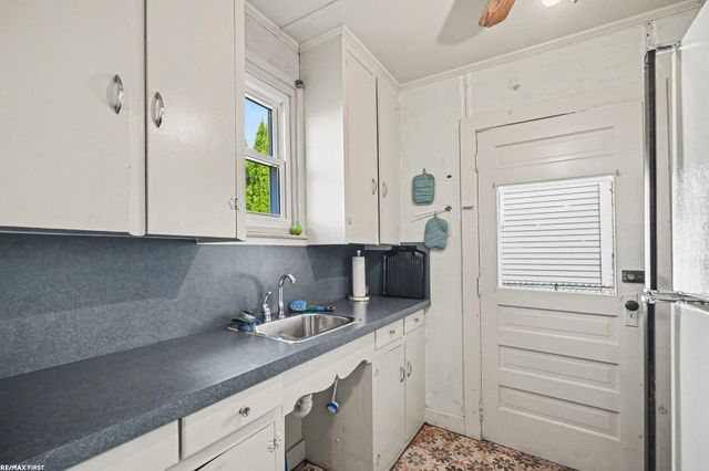 5222 South Channel Drive, Clay Twp, MI 48028