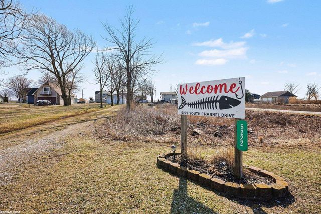 5222 South Channel Drive, Clay Twp, MI 48028