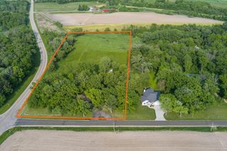 5532 Ridge Road, Marshall, WI 53559