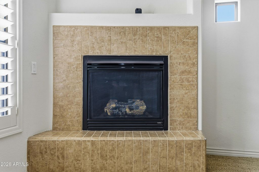 Image 11 of property listing at 21320 N 56TH Street 2047, Phoenix, AZ 85054