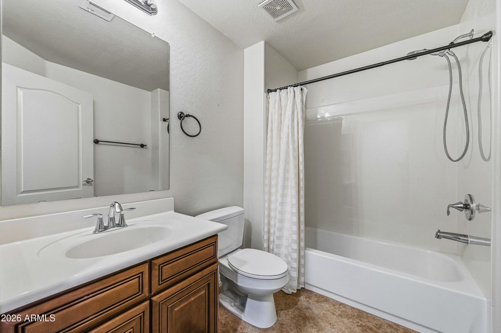 Image 13 of property listing at 21320 N 56TH Street 2047, Phoenix, AZ 85054