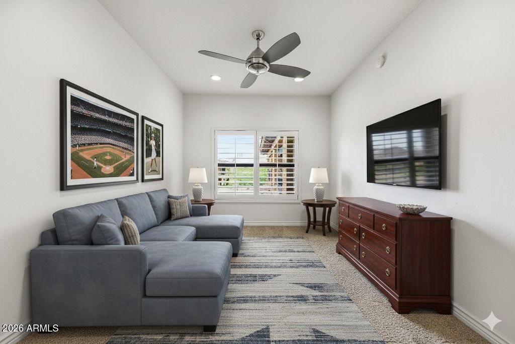 Image 7 of property listing at 21320 N 56TH Street 2047, Phoenix, AZ 85054