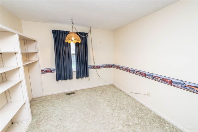 845 Sunset Drive, Englewood, OH 45322