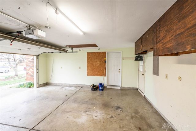 845 Sunset Drive, Englewood, OH 45322