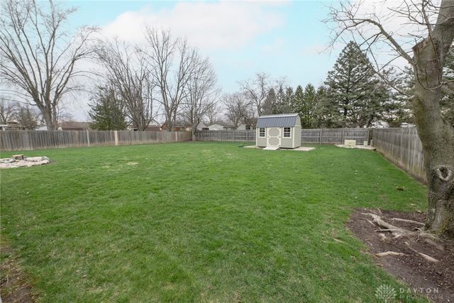 845 Sunset Drive, Englewood, OH 45322