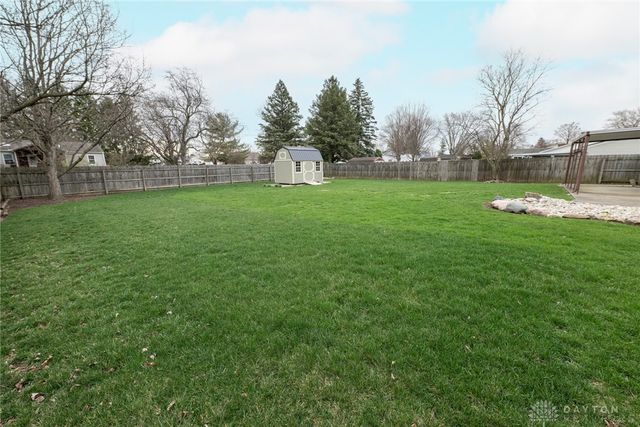 845 Sunset Drive, Englewood, OH 45322