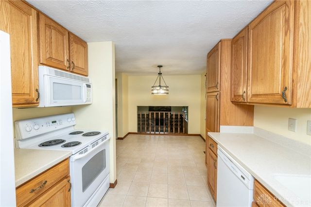 845 Sunset Drive, Englewood, OH 45322