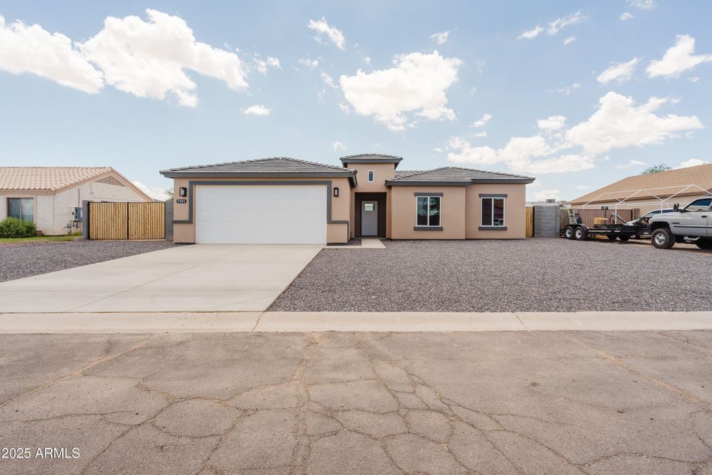 9893 W SUNBIRD Drive, Arizona City, AZ 85123