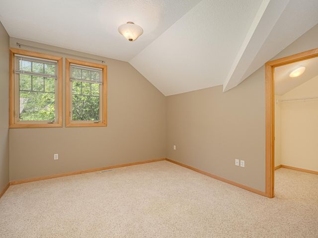 2113 Village Terrace, Bloomington, MN 55431