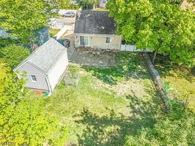 3 Terrace Ln, Ringwood Boro, NJ 07456