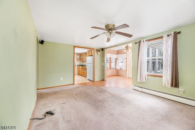 3 Terrace Ln, Ringwood Boro, NJ 07456