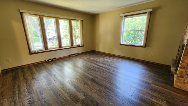 2032 13th Avenue NW, Rochester, MN 55901