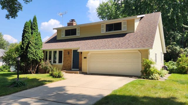 2032 13th Avenue NW, Rochester, MN 55901