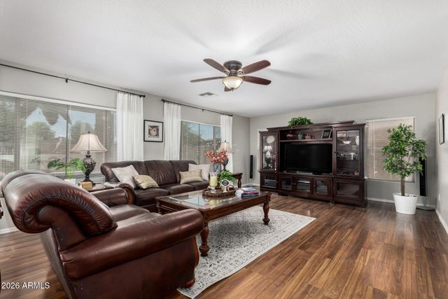 18903 N SHELBY Drive, Maricopa, AZ 85138