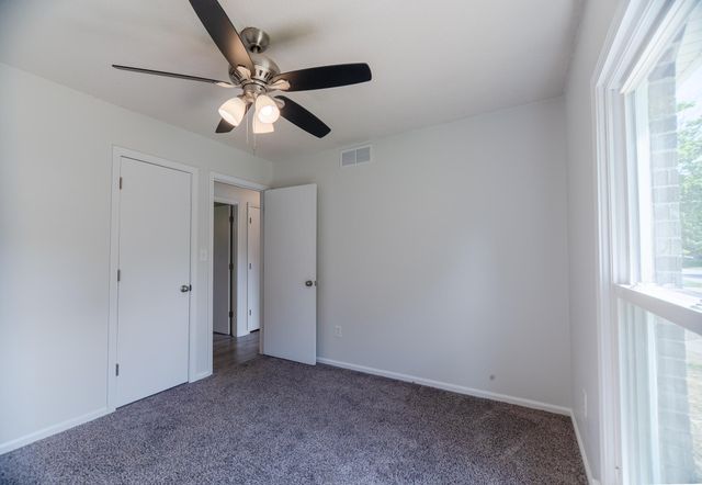 1249 S VICTORIA AVE, Columbia, MO 65201