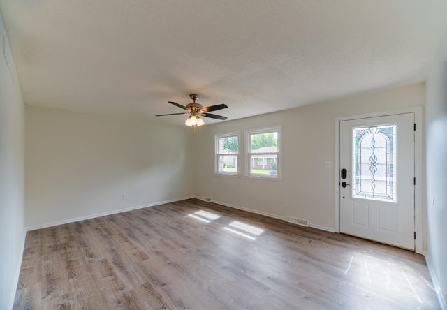 1249 S VICTORIA AVE, Columbia, MO 65201
