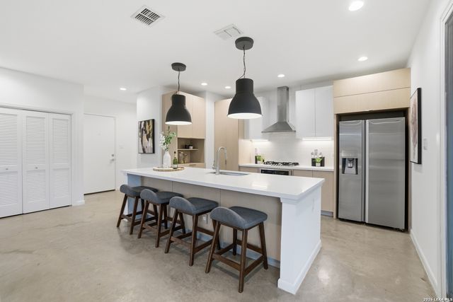 402 Everest, San Antonio, TX 78209