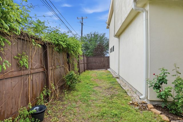402 Everest, San Antonio, TX 78209