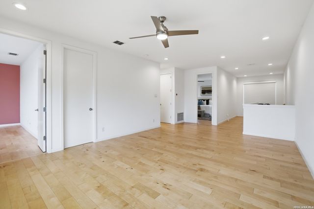 402 Everest, San Antonio, TX 78209