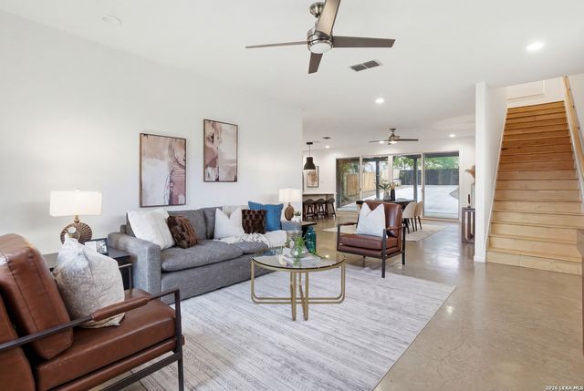 402 Everest, San Antonio, TX 78209