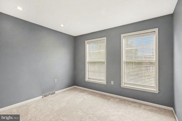 103 TALBOT ST, Mount Joy, PA 17552
