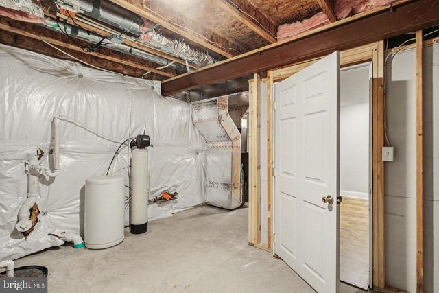 103 TALBOT ST, Mount Joy, PA 17552