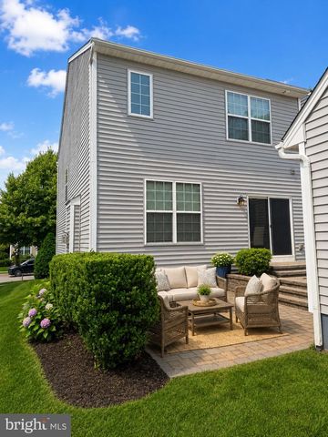 103 TALBOT ST, Mount Joy, PA 17552
