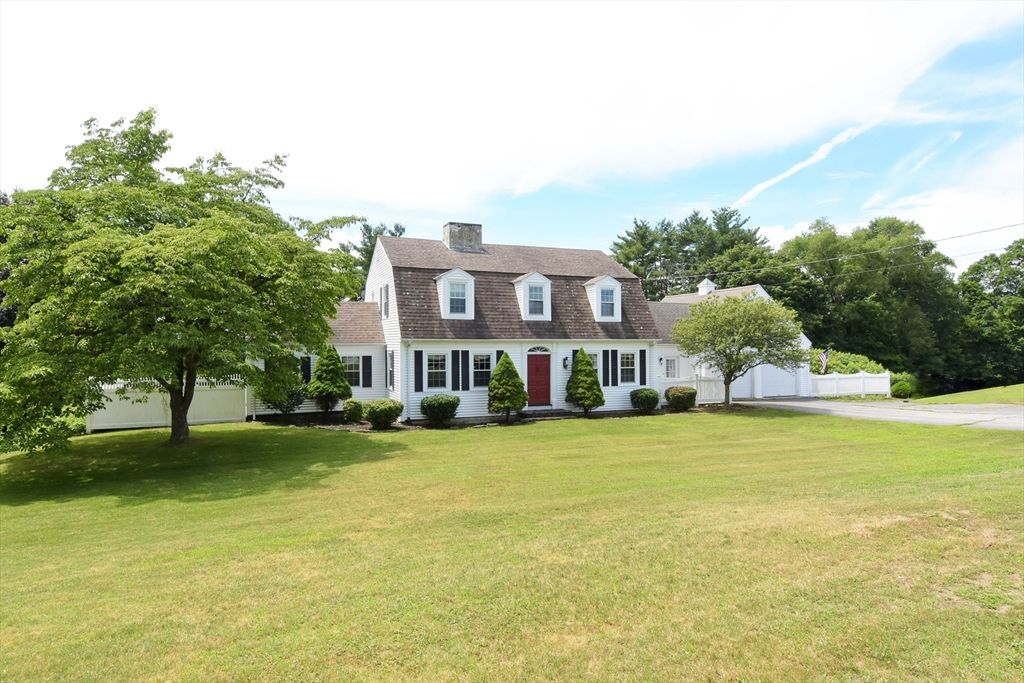 51 Fiske Hill Rd, Sturbridge, MA 01566