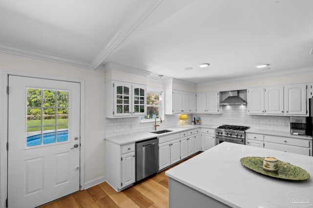 2828 Clearlake Pl, Gulf Breeze, FL 32563