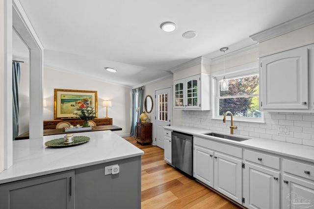 2828 Clearlake Pl, Gulf Breeze, FL 32563