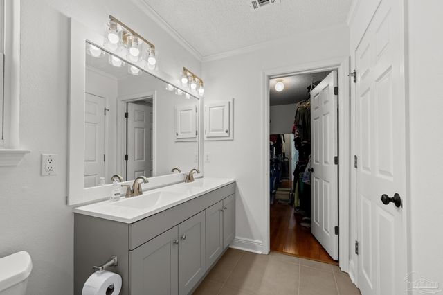 2828 Clearlake Pl, Gulf Breeze, FL 32563