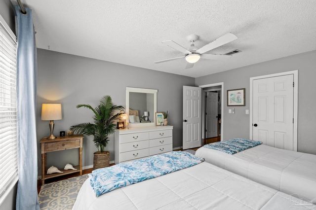 2828 Clearlake Pl, Gulf Breeze, FL 32563