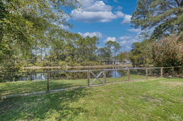 2828 Clearlake Pl, Gulf Breeze, FL 32563
