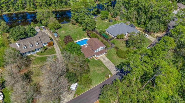 2828 Clearlake Pl, Gulf Breeze, FL 32563