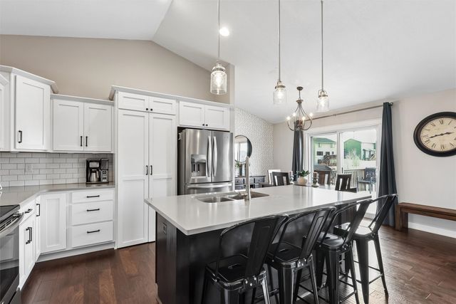 14818 Coyote Drive, Urbandale, IA 50323