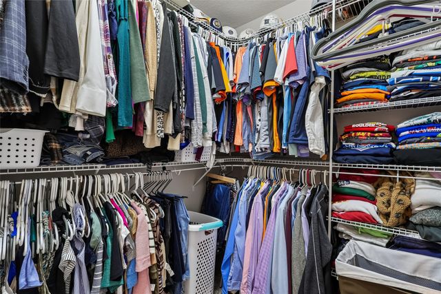 14818 Coyote Drive, Urbandale, IA 50323