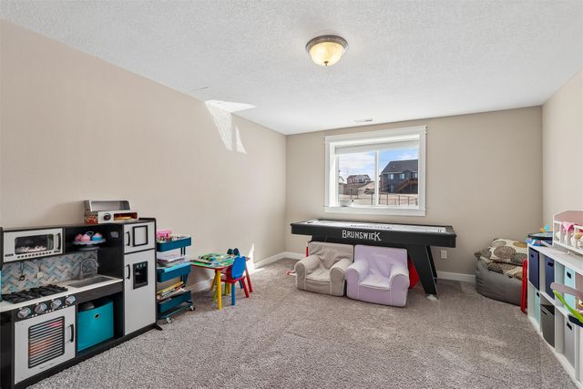 14818 Coyote Drive, Urbandale, IA 50323