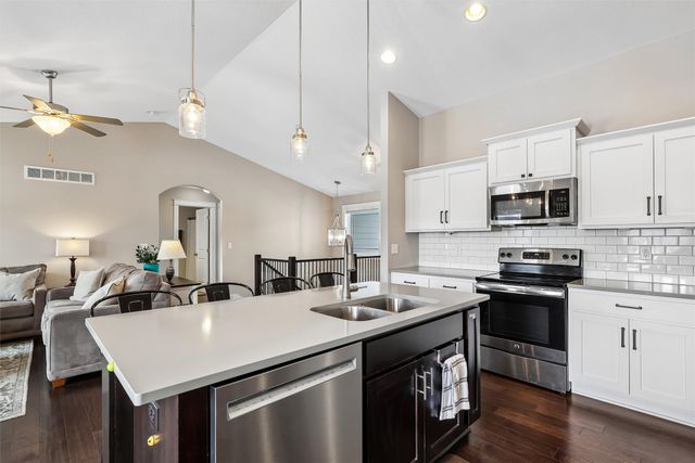 14818 Coyote Drive, Urbandale, IA 50323