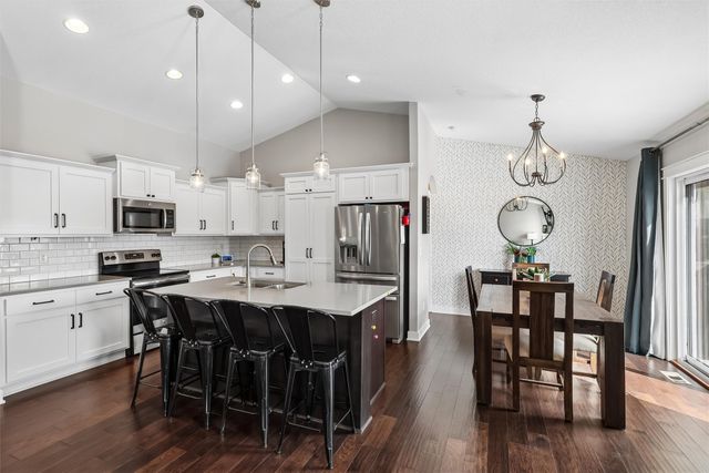 14818 Coyote Drive, Urbandale, IA 50323