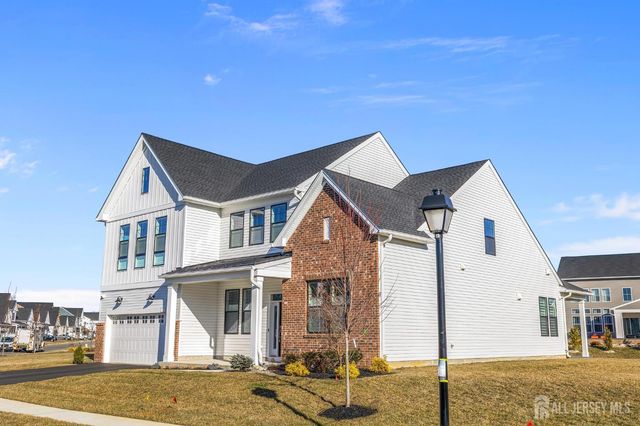 30 Ross Lane, Cranbury, NJ 08512