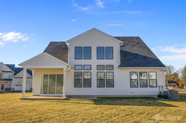 30 Ross Lane, Cranbury, NJ 08512