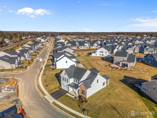 30 Ross Lane, Cranbury, NJ 08512