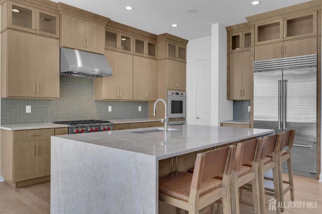 30 Ross Lane, Cranbury, NJ 08512