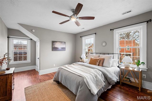 6546 Arsenal Street, St Louis, MO 63139